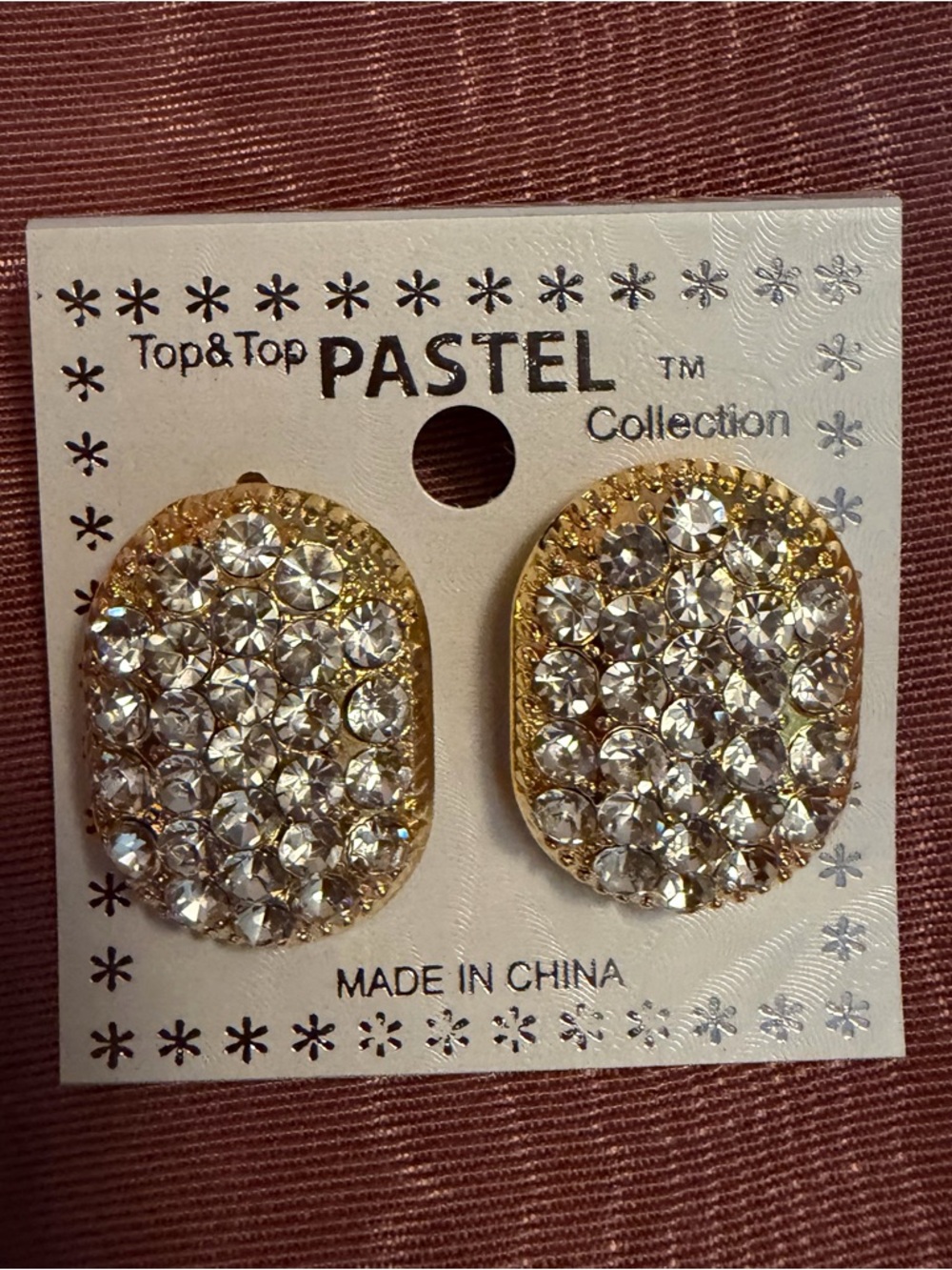 Top & Top Pastel Gold Crystal Pavé Oval Stud Earrings - Clear NWT  size 1.5”